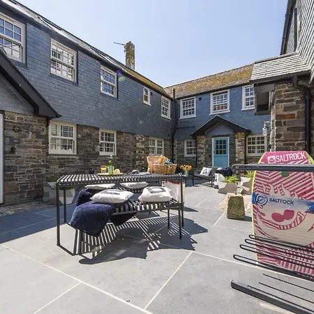 Iris 5 Star Gold Award Luxury St Ives (Cornwall)